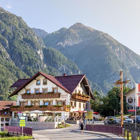 Hôtel Gasthof Baren à Holzgau Extérieur photo