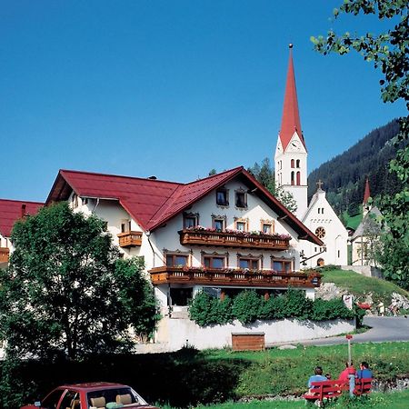 Hôtel Gasthof Baren à Holzgau Extérieur photo