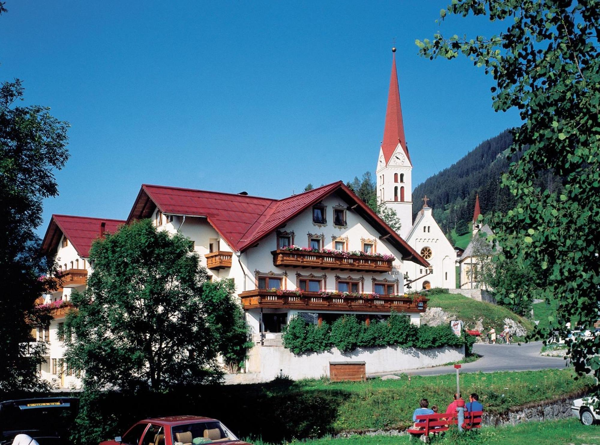 Hôtel Gasthof Baren à Holzgau Extérieur photo